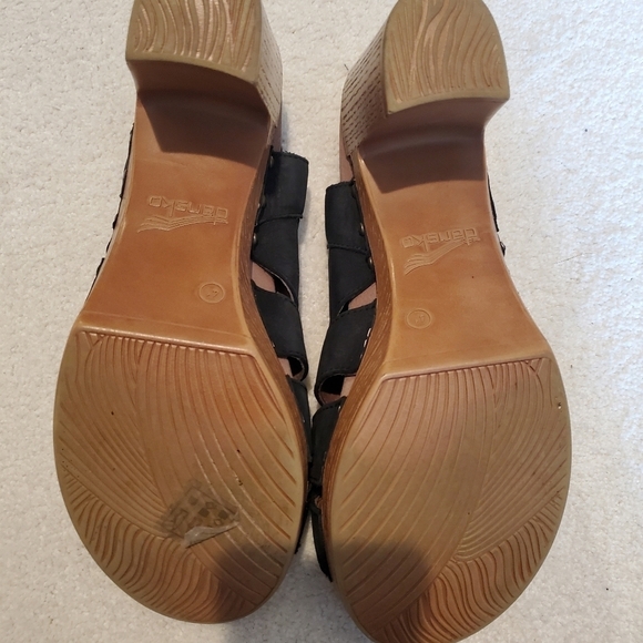 Dansko Demetra . Block heel. Open toe sandal . Sz 41 ( 10.5).  Leather - Picture 4 of 7